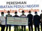 jembatan-ciasahan-di-desa-sukamaju-diresmikan-oleh-kelompok-bakrie-dan-dt-peduli.jpg