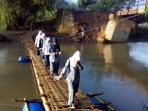 jembatan-darurat_20160514_005136.jpg