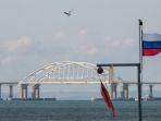 jembatan-kerch-di-krimea-yang-dikuasai-oleh-rusia-setelah-aneksasi-dari-ukraina-767.jpg
