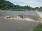 jembatan-proyek-plta-cisameung-rajamandala-putus_20161112_144911.jpg