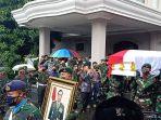 jenazah-almarhum-mantan-pangl.jpg