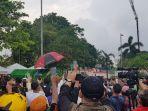 jenazah-haji-lulung-di-tpu-karet-bivak.jpg