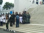 jenazah-mantan-menteri-keuangan-era-orde-baru-marie-muhammad_20161211_171218.jpg