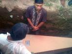 jenazah-mayang-prasetyo-dimakamkan_20141101_132217.jpg