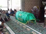 jenazah-merdu-alias-aman-rukisah-55-korban-meninggal-diterkam.jpg