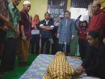 jenazah-pedagang-ayam.jpg