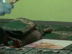 jenazah-seorang-pria-yang-tewas-diduga-dibacok.jpg