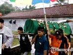 jenazah-sutan-bhatoegana-dimakamkan_20161119_182111.jpg