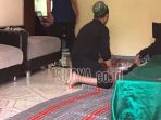 jenazah-syachrul-anto-tiba-di-surabaya_1_20181103_110841.jpg