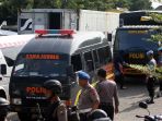jenazah-teroris-bom-rusunawa-wonocolo-dipulangkan_20180518_223930.jpg