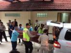 jenazah-teroris-sarinah-dibawa-pulang-keluarganya-untuk-dimakamkan_20160127_203920.jpg