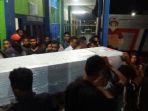 jenazah-tki-asal-kupang_20180702_075334.jpg