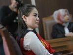 jennifer-dunn-menangis-dituntut-8-bulan-penjara_20180525_005513.jpg