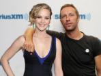 jennifer-lawrence-chris-martin_20150407_105155.jpg