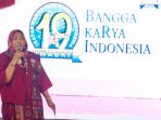 jenny-rachman-resmikan-pameran-produk-umkm-rangka-hut-iwabri_20190428_075845.jpg