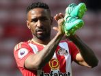 jermain-defoe-angkatsepatu_20170630_015151.jpg