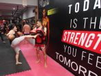 jerry-luhukay-melatih-muay-thai-anak-didiknya_20170914_160836.jpg