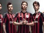 jersey-baru-ac-milan_20150511_061732.jpg