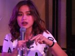 jesica-iskandar-luncurkan-pakaian-super-bintang_20151210_163735.jpg