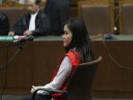 jessica-kumala-wongso-jalani-sidang-perdana_20160615_130631.jpg