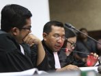 jessica-kumala-wongso-jalani-sidang-tuntutan_20161005_203611.jpg