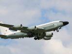 jet-pengintai-rc-135.jpg