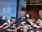 jimly-asshiddiqie-di-gedung-mk-123.jpg