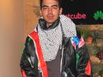 joe-jonas-mengenakan-jaket_20160126_182349.jpg