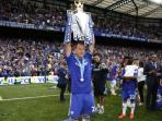 john-terry-trofi-juara_20150527_023418.jpg