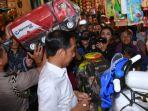jokowi-beli-truk.jpg