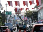 jokowi-buka-karnaval-kemerdekaan-pesona-priangan_20170823_225525.jpg