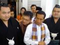 jokowi-dan-dua-pesumo.jpg