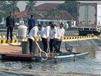 Jokowi dan Menteri KKP Panen Ikan Nila Salin di Karawang, Biaya Budidaya Capai Rp 76 Miliar