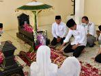 jokowi-di-pemakaman-1.jpg