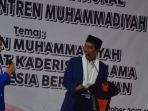jokowi-di-ponpes-darul-arqam_20171018_104234.jpg