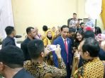 jokowi-hadiri-pesta-pernikahan_20180210_150507.jpg