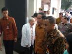 jokowi-melayat-nih2_20160408_174838.jpg