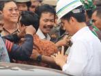 jokowi-memakai-akik_20151010_130532.jpg