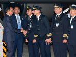 jokowi-mendarat-di-bandara-kualanamu-usai-lawatan-ke-afrika.jpg