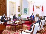 jokowi-menerima-kunjungan-kehormatan-menteri-luar-negeri-malaysia.jpg