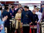 jokowi-mengenakan-busana-demang-dan-kain-ujung-serong-khas-betawi.jpg