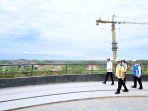 jokowi-meninjau-progres-pembangunan-kantor-presiden-di-ikn-sudah-74-persen.jpg