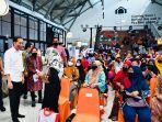 jokowi-meninjau-proses-penyaluran-bantuan-langsung-tunai-121.jpg