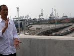 jokowi-meresmikan-berperasinya-tol-akses-pelabuhan-tanjung-priok_20170416_220434.jpg