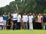 jokowi-peringati-sumpah-pemuda-di-istana-bogor_20171029_000949.jpg
