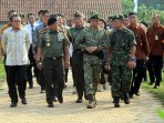 jokowi-resmikan-pembangunan-rs-m-ramdan-kodam-jaya_20150514_162446.jpg