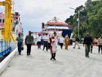 jokowi-resmikan-tujuh-pelabuhan-penyeberangan-di-danau-toba_20220204_004030.jpg