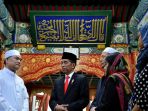 jokowi-saat-mengunjungi-masjid-niujie-beijing_20170514_130829.jpg