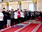 jokowi-salat-jumat-di-karanganyar.jpg