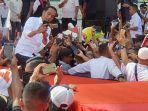 jokowi-selfie-kampanye-akbar-di-karawang.jpg